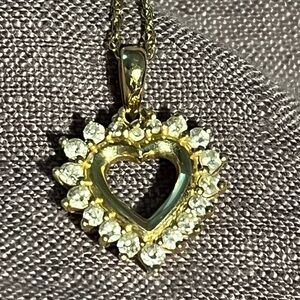 Heart shaped diamond necklace - 14k gold